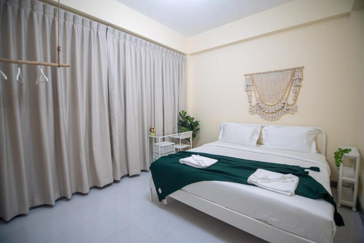 Villa Beachfront 4-br House In *