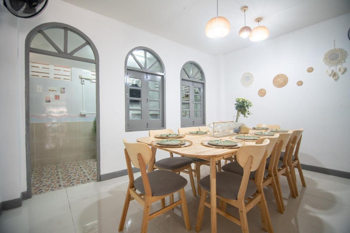 Beachfront 4-br House In Villa Patong