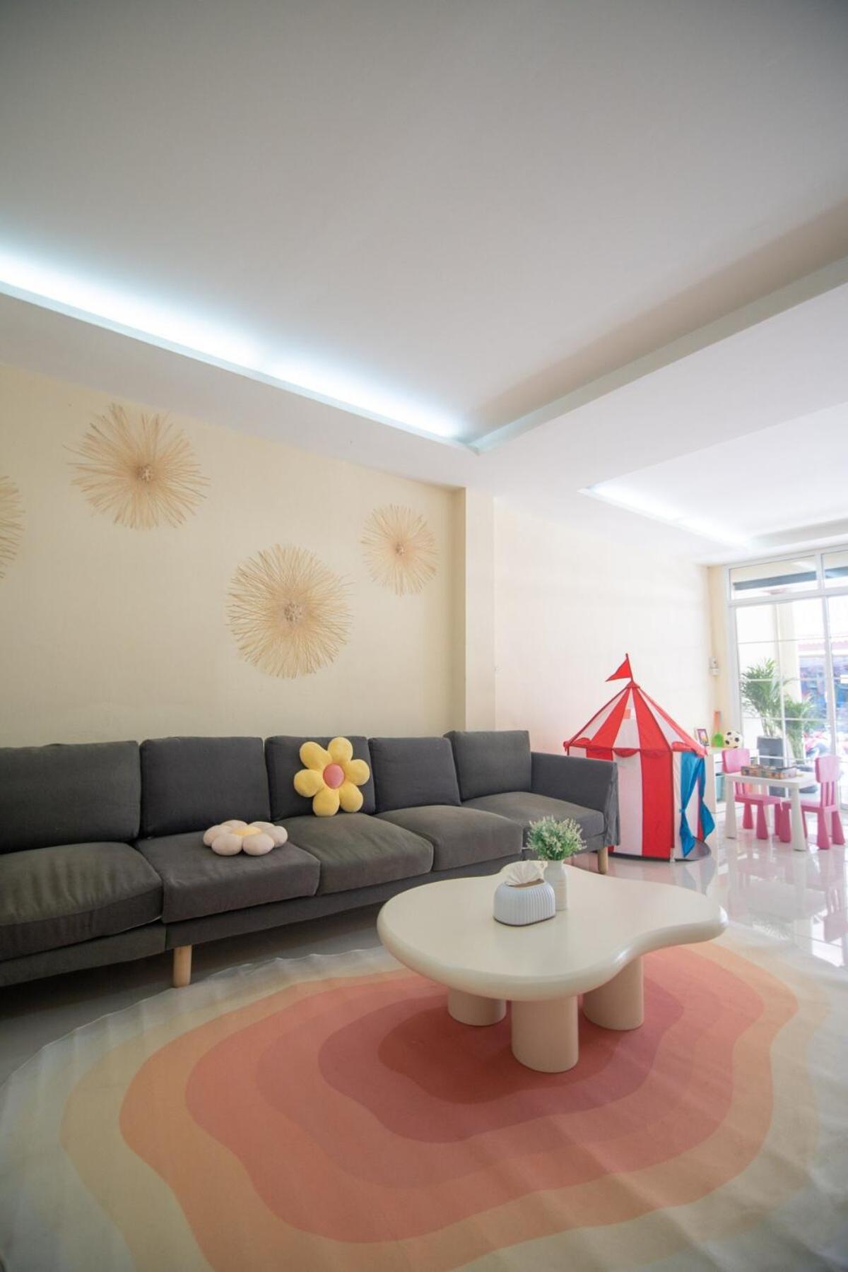 Beachfront 4-br House In Villa Patong